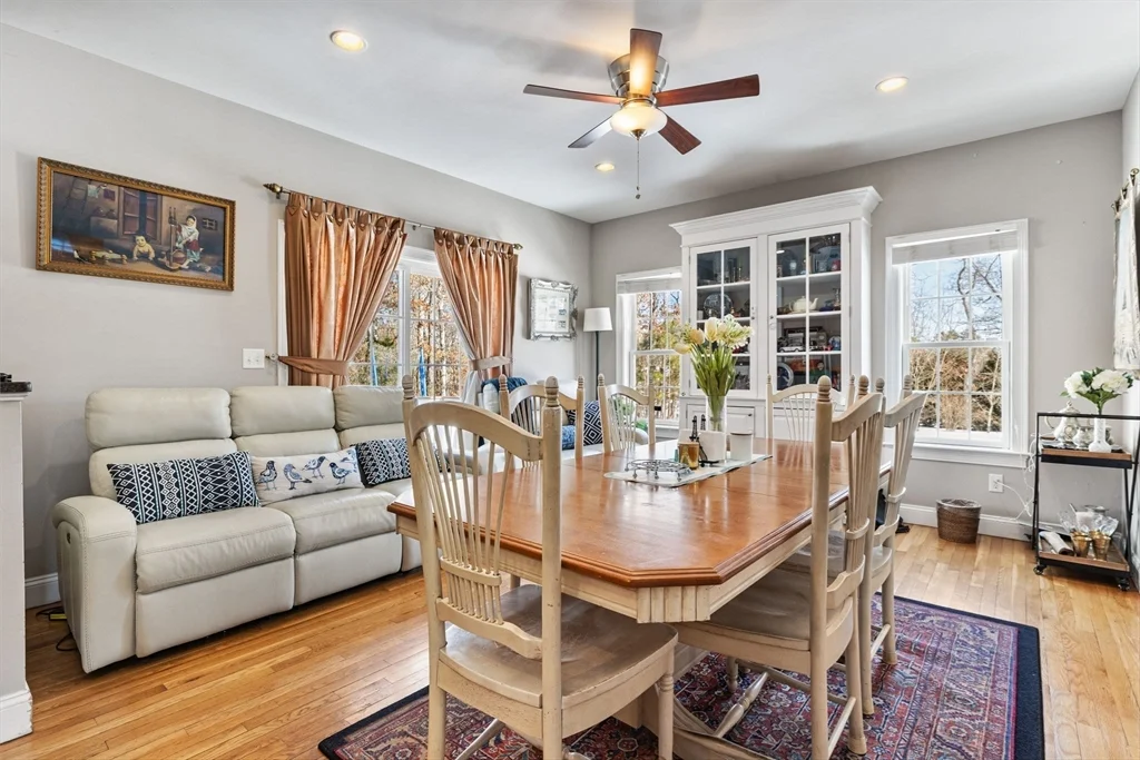 4 bed, 4+ bath apartment for rent at 111 Sisters Cir, Yarmouth Port — photo 10 of 38