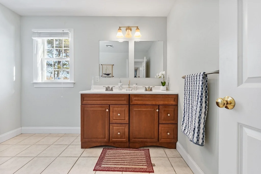 4 bed, 4+ bath apartment for rent at 111 Sisters Cir, Yarmouth Port — photo 29 of 38