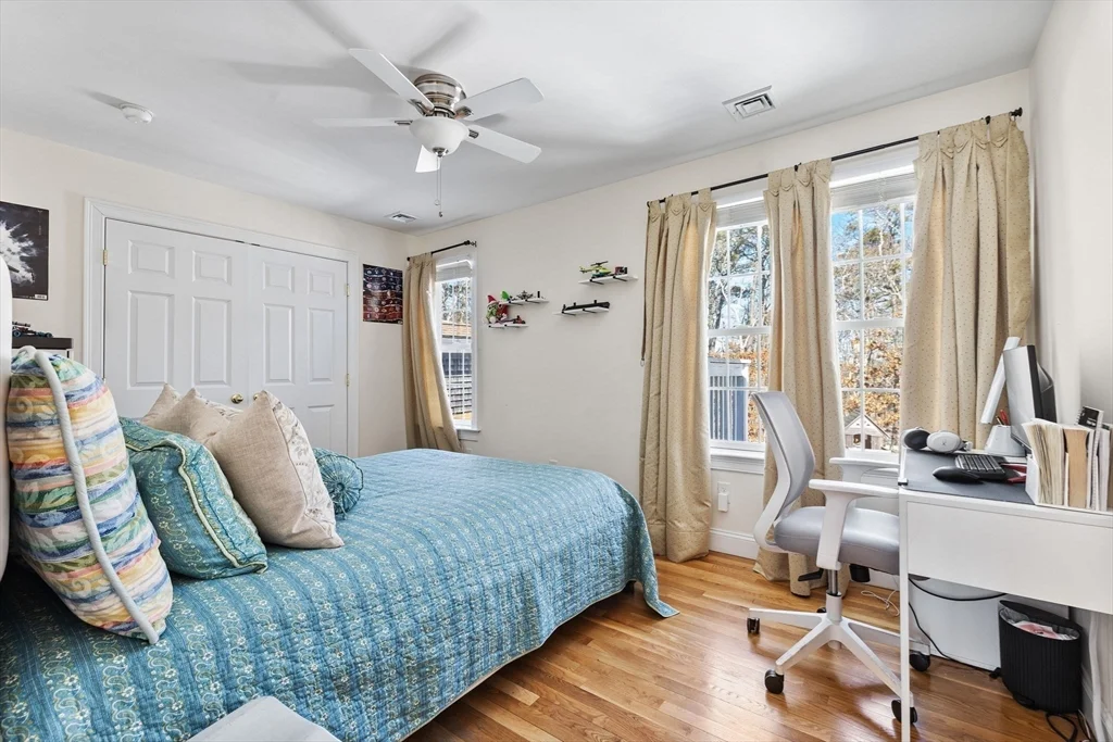 4 bed, 4+ bath apartment for rent at 111 Sisters Cir, Yarmouth Port — photo 19 of 38