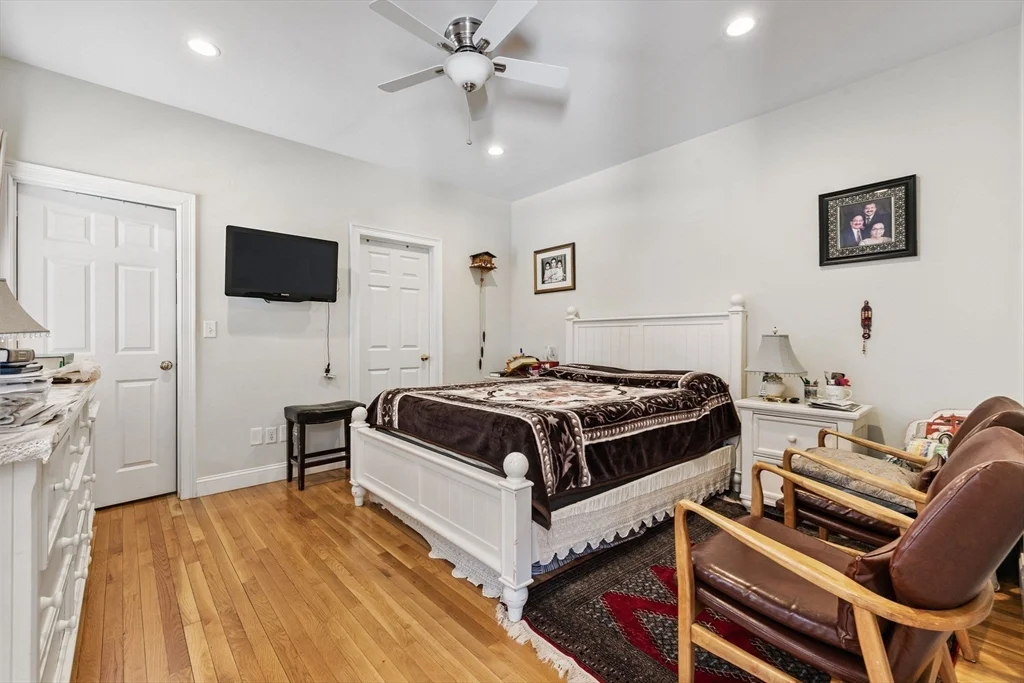 4 bed, 4+ bath apartment for rent at 111 Sisters Cir, Yarmouth Port — photo 23 of 38