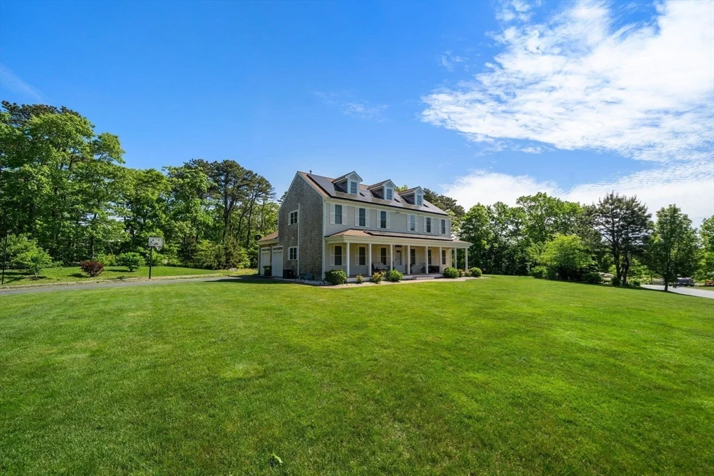 4 bed, 4+ bath apartment for rent at 111 Sisters Cir, Yarmouth Port — photo 33 of 38