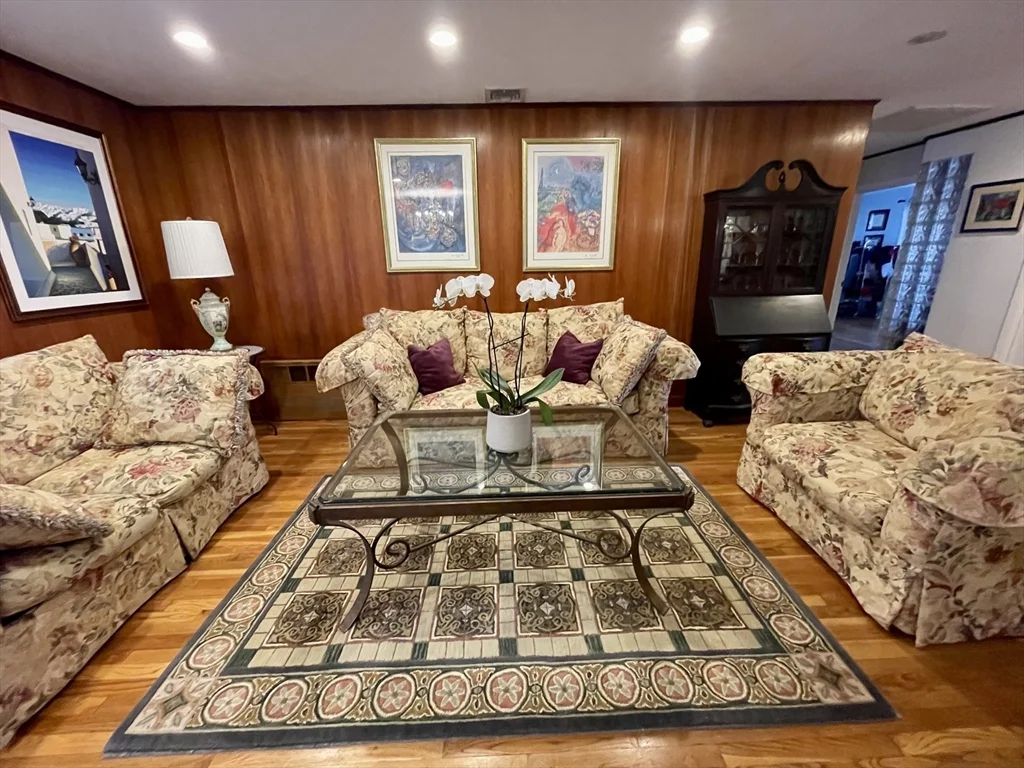 3 bed, 3 bath apartment for rent at 111 South St, Brookline — photo 3 of 20