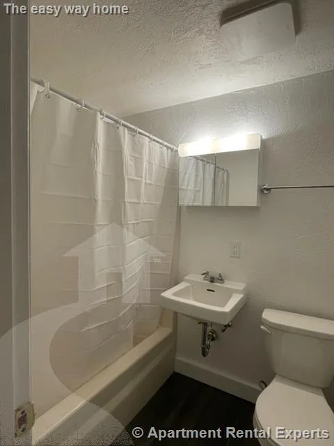 1 bed, 1 bath apartment for rent at 111 Walnut St Unit 21, Winter Hill — photo 8 of 10
