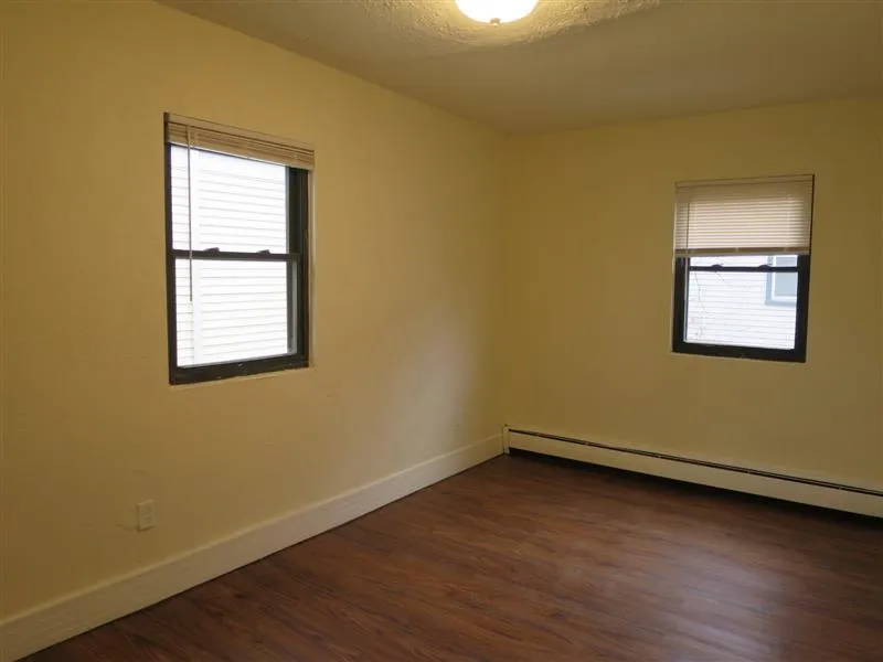 1 bed, 1 bath apartment for rent at 111 Walnut St Unit 33, Winter Hill — photo 6 of 10