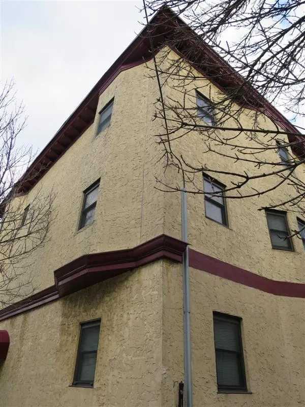 1 bed, 1 bath apartment for rent at 111 Walnut St Unit 33, Winter Hill — photo 7 of 10
