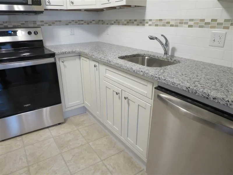 1 bed, 1 bath apartment for rent at 111 Walnut St Unit 33, Winter Hill — photo 3 of 10