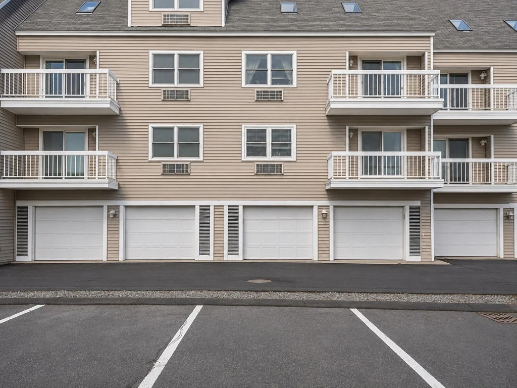 1 bed, 1 bath apartment for rent at 111 Water St Unit 7, Beverly — photo 10 of 13