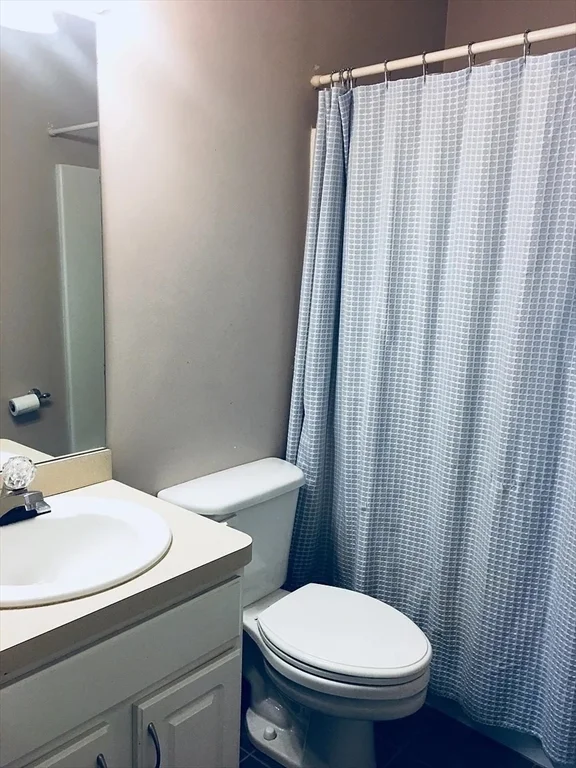 3 bed, 2 bath apartment for rent at 111 West 8th St Unit 1, South Boston — photo 13 of 21