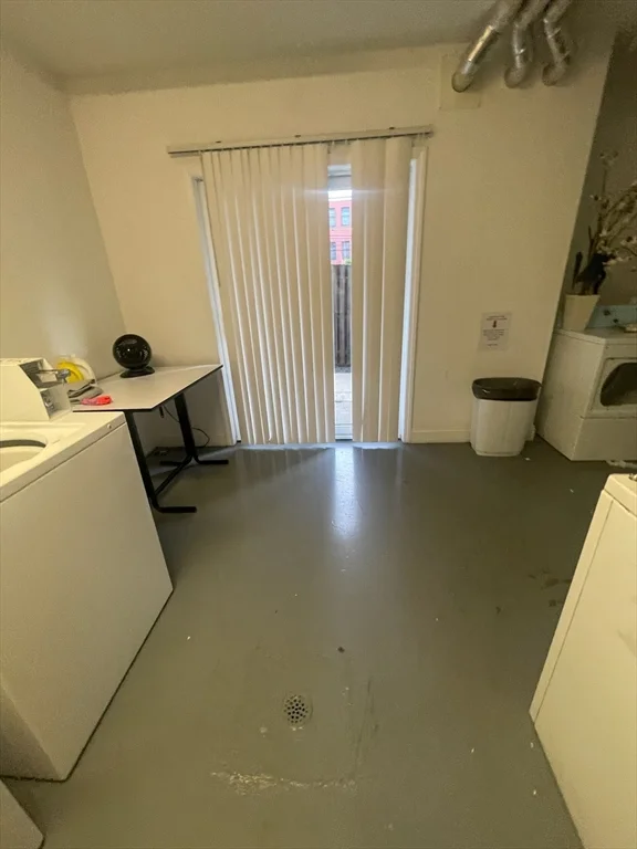 3 bed, 2 bath apartment for rent at 111 West 8th St Unit 1, South Boston — photo 14 of 21