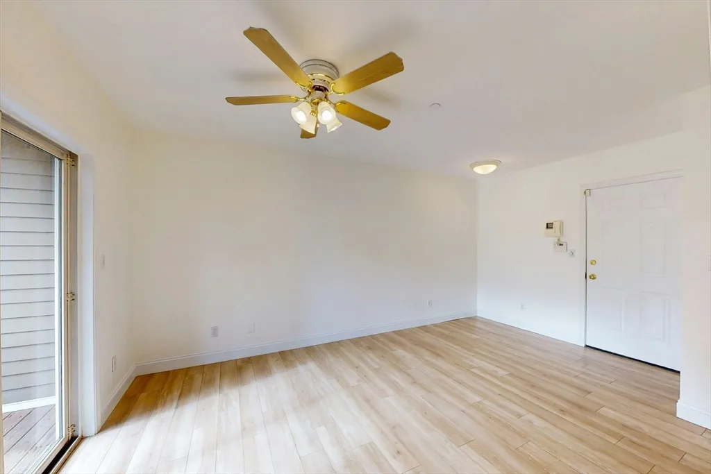 3 bed, 2 bath apartment for rent at 111 West 8th St Unit 2-J, South Boston — photo 7 of 20