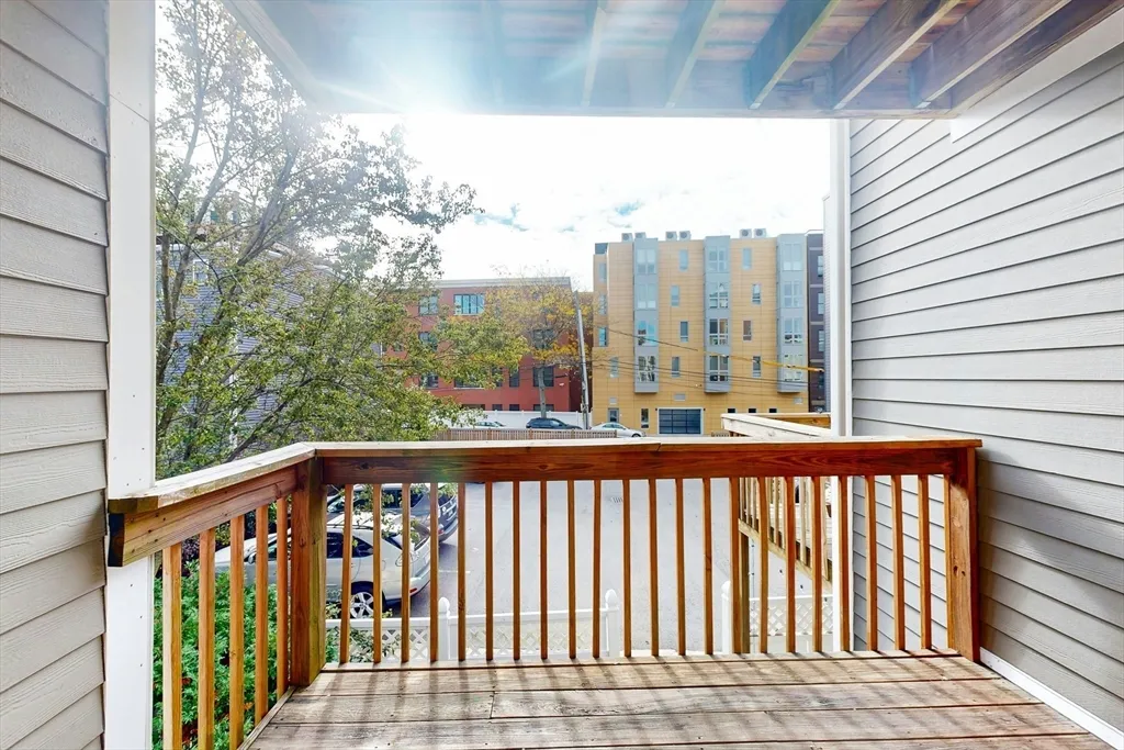 3 bed, 2 bath apartment for rent at 111 West 8th St Unit 2-J, South Boston — photo 6 of 20