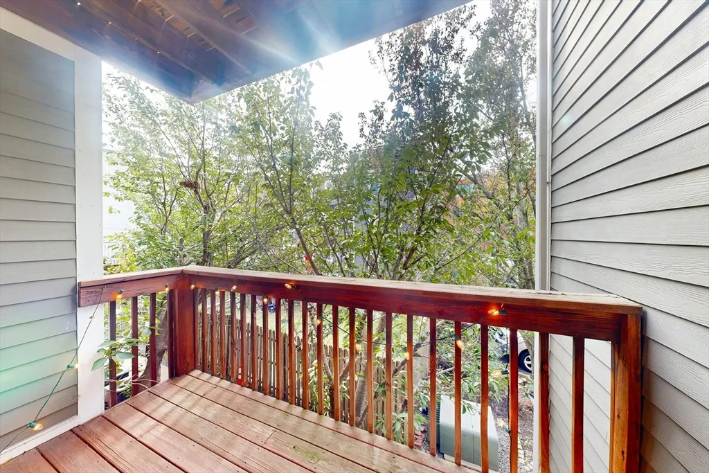 3 bed, 2 bath apartment for rent at 111 West 8th St Unit 2-J, South Boston — photo 12 of 20
