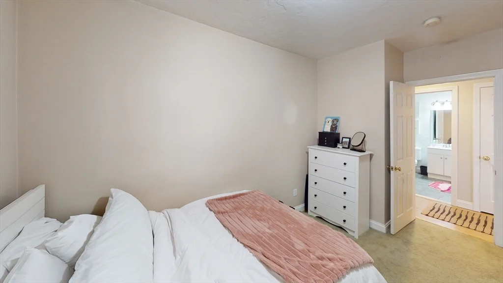 2 bed, 1 bath apartment for rent at 111 West 8th St Unit E, South Boston — photo 11 of 20