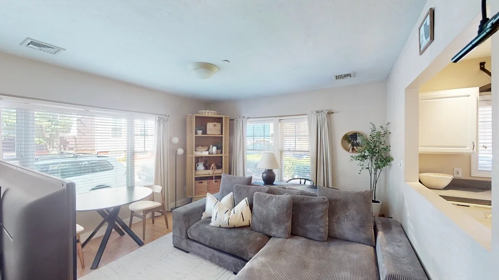 2 bed, 1 bath apartment for rent at 111 West 8th St Unit E, South Boston