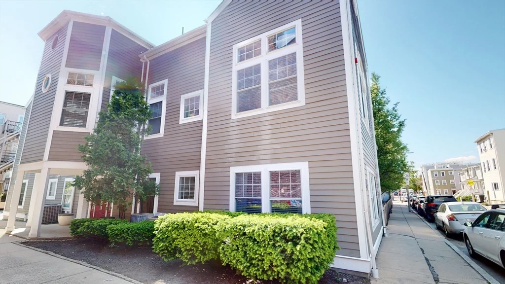 2 bed, 1 bath apartment for rent at 111 West 8th St Unit E, South Boston — photo 17 of 20