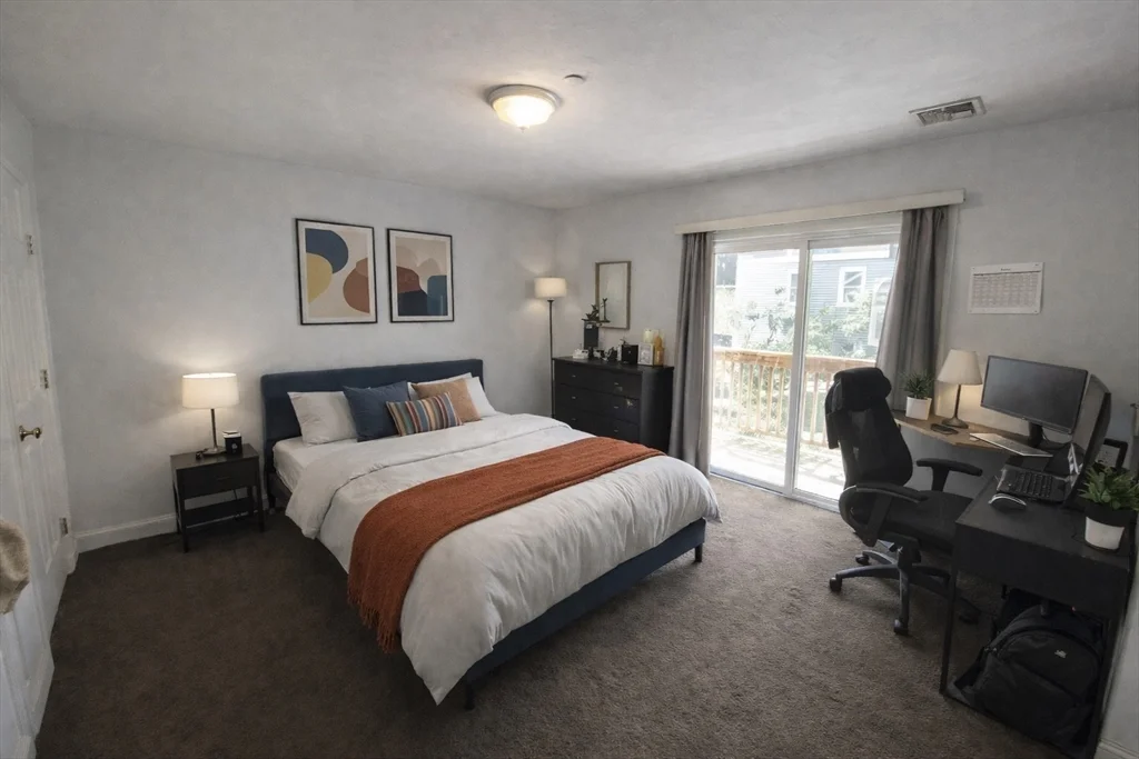 3 bed, 2 bath apartment for rent at 111 West 8th St Unit Q, South Boston — photo 4 of 7