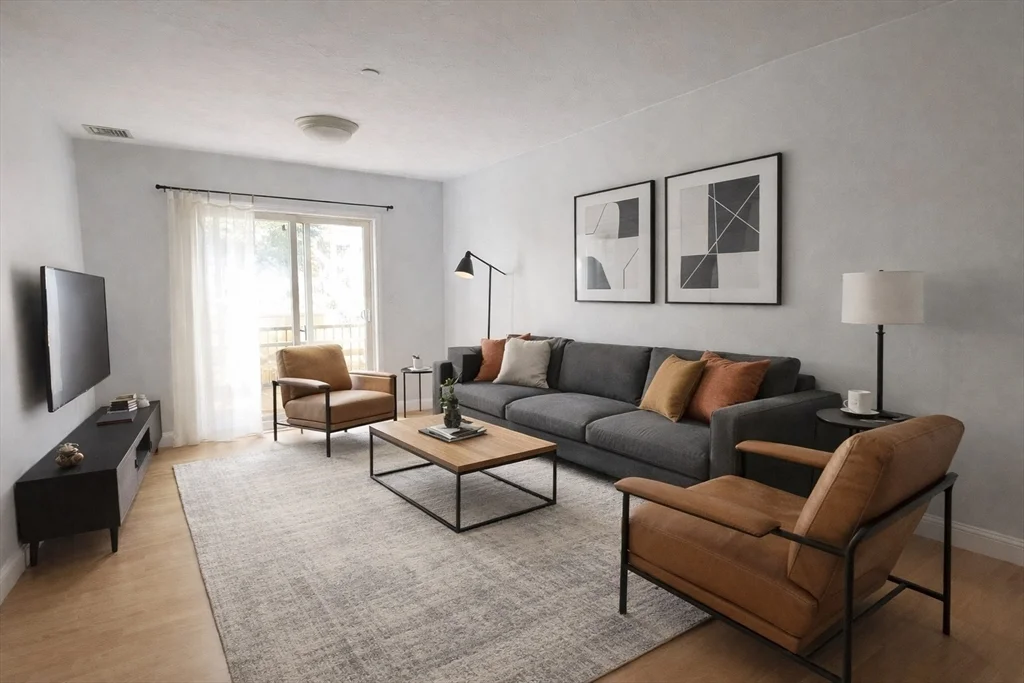 3 bed, 2 bath apartment for rent at 111 West 8th St Unit Q, South Boston