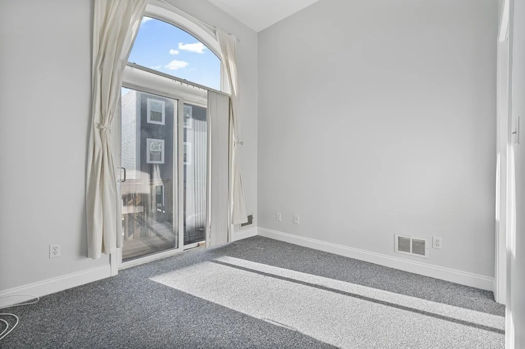 3 bed, 2 bath apartment for rent at 111 West 8th Unit O, Boston — photo 6 of 17