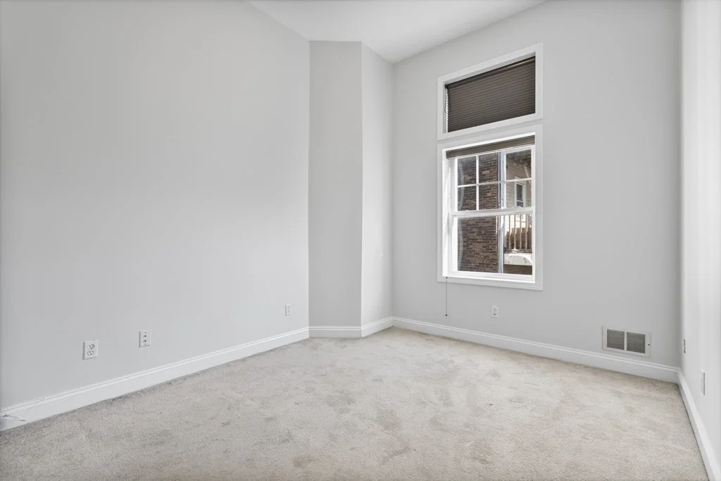 3 bed, 2 bath apartment for rent at 111 West 8th Unit O, Boston — photo 8 of 17