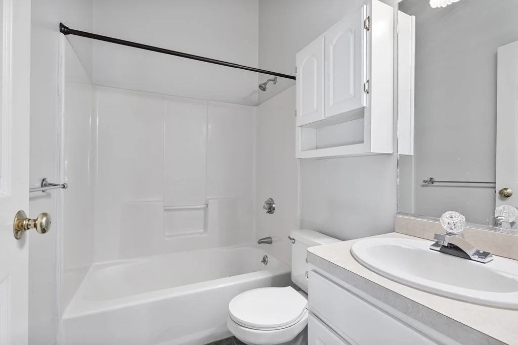 3 bed, 2 bath apartment for rent at 111 West 8th Unit O, Boston — photo 7 of 17