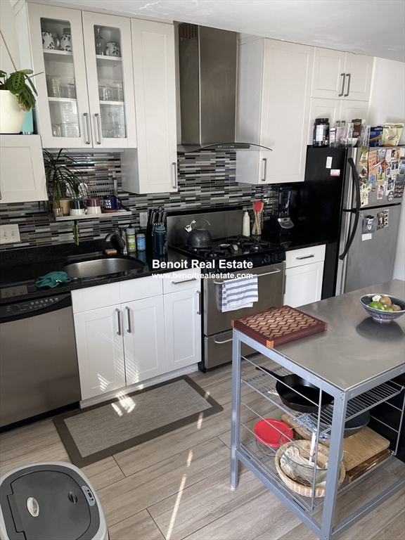 1 bed, 1.5 bath apartment for rent at 111 Woodstock St Unit A, West Somerville — photo 2 of 13