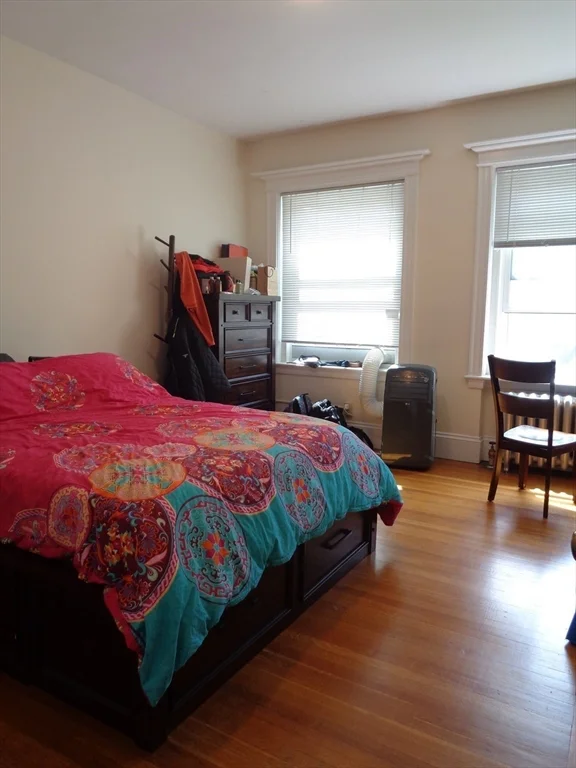 2 bed, 1 bath apartment for rent at 1110 Beacon St Unit 2D, Brookline — photo 4 of 7
