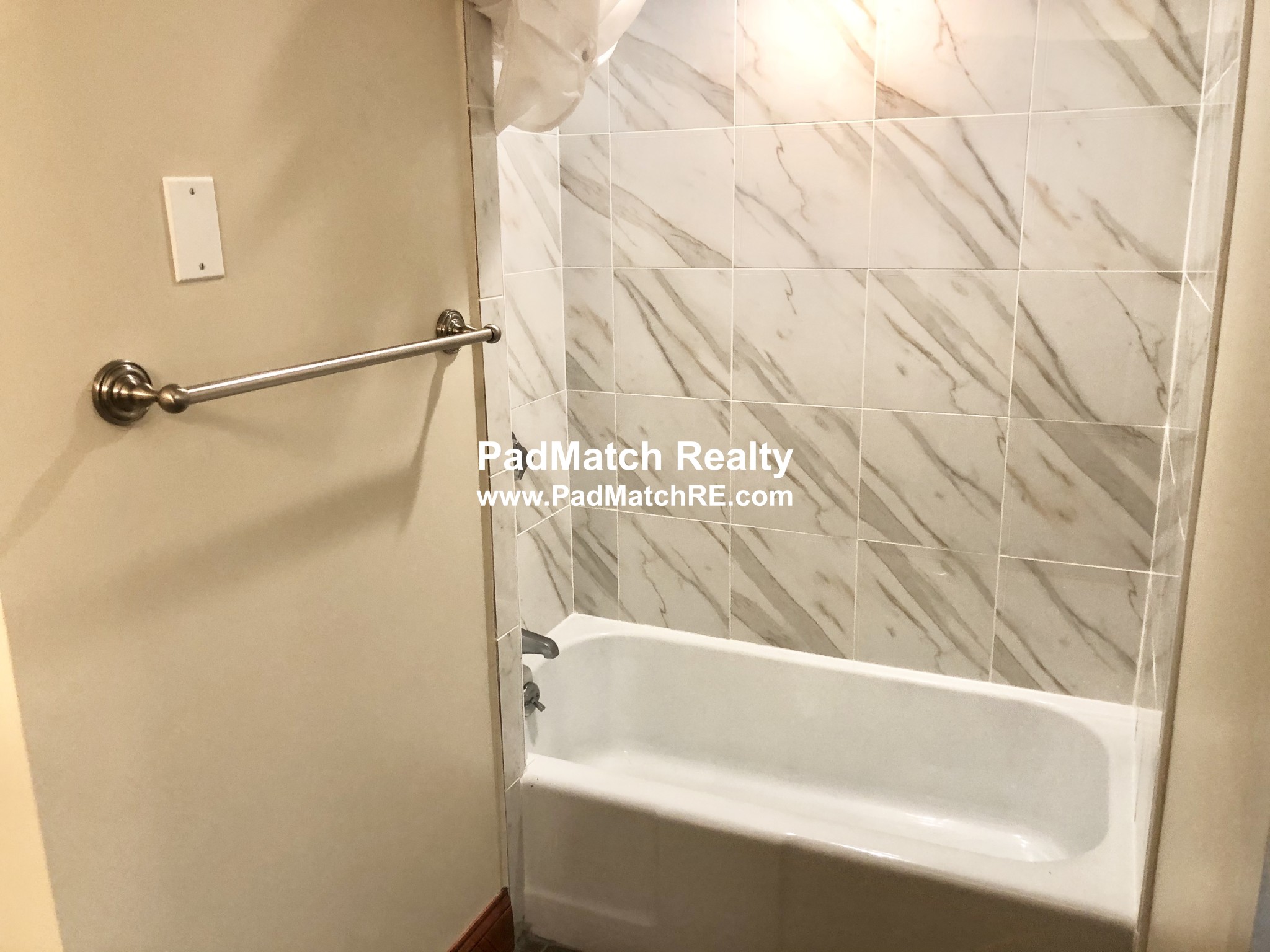 Studio bed, 1 bath apartment for rent at 1110 Commonwealth Ave Unit 217, Brighton — photo 9 of 15