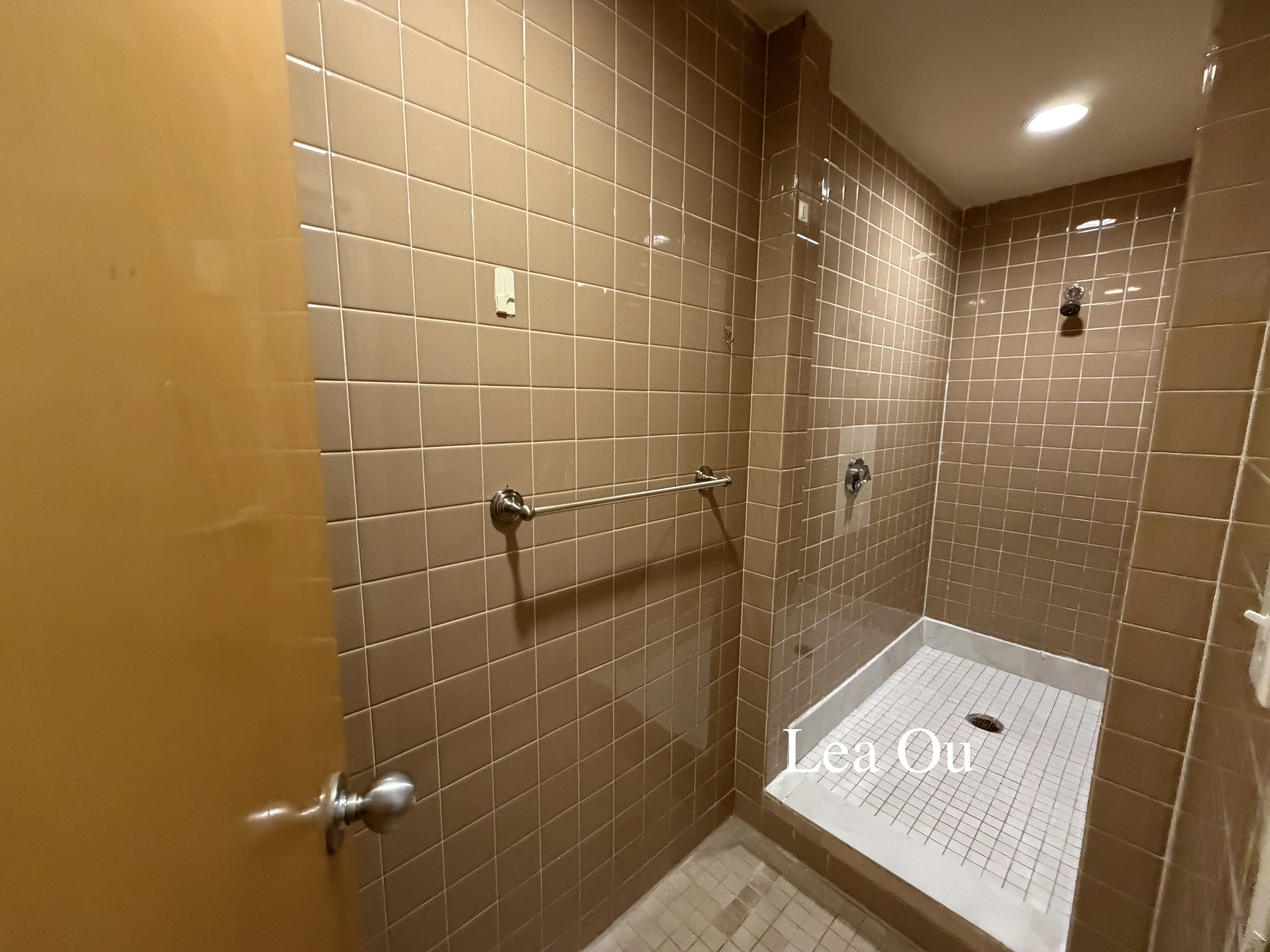 3 bed, 1.5 bath apartment for rent at 1110 Commonwealth Ave Unit 603, Brighton — photo 9 of 10