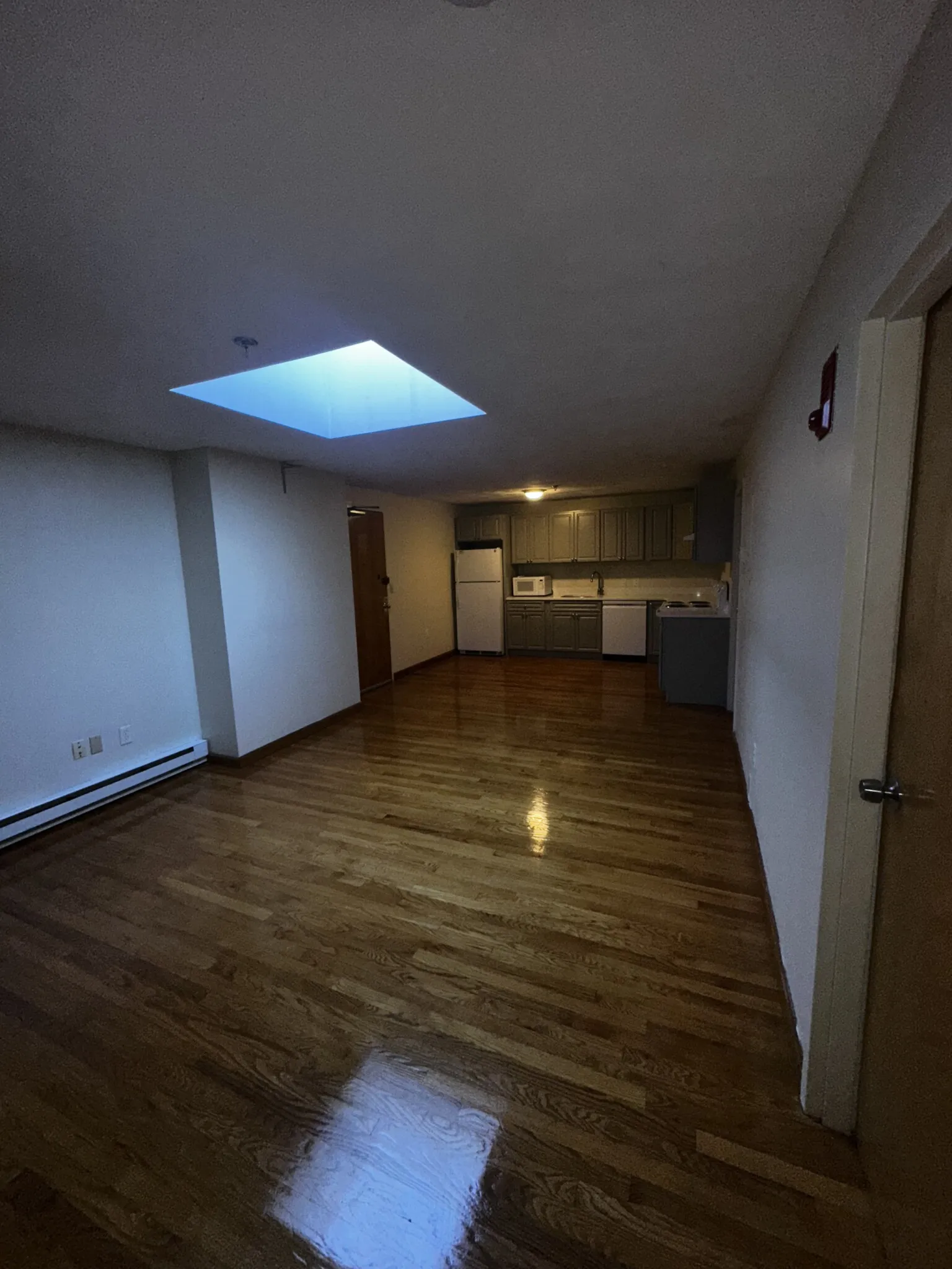 3 bed, 2 bath apartment for rent at 1110 Commonwealth Ave Unit 708, Brighton — photo 6 of 40