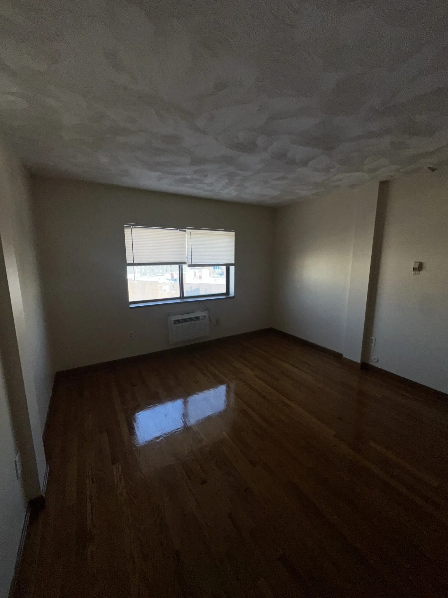 3 bed, 2 bath apartment for rent at 1110 Commonwealth Ave Unit 708, Brighton — photo 17 of 40