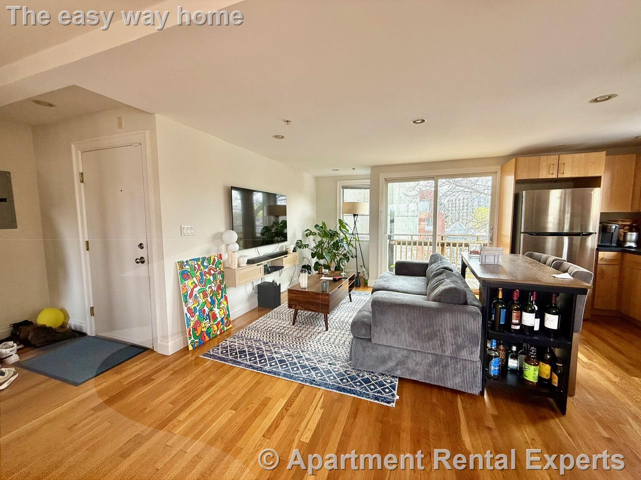 2 bed, 1 bath apartment for rent at 1110 Massachusetts Ave Unit 4, Harvard Square — photo 4 of 20