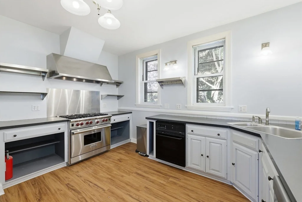 3 bed, 2 bath apartment for rent at 1110 Washington St, South End — photo 13 of 42