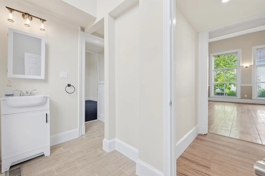 3 bed, 2 bath apartment for rent at 1110 Washington St, South End — photo 20 of 42