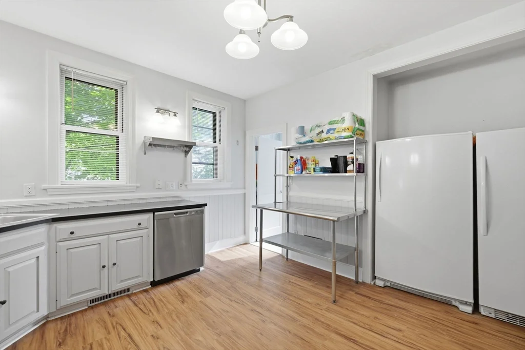3 bed, 2 bath apartment for rent at 1110 Washington St, South End — photo 11 of 42