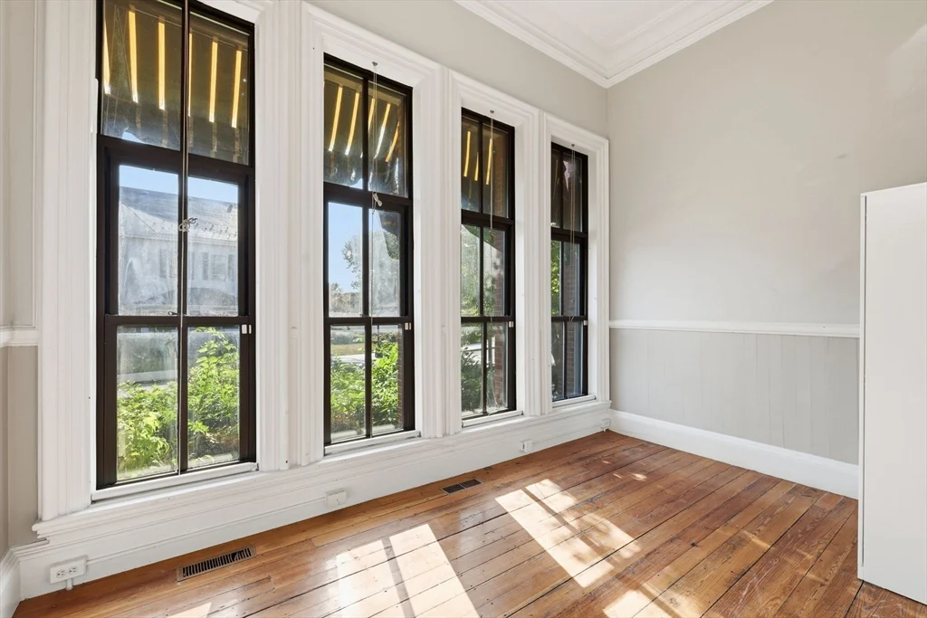 3 bed, 2 bath apartment for rent at 1110 Washington St, South End — photo 7 of 42
