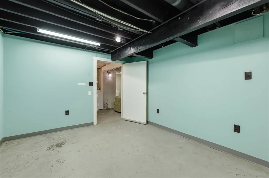 3 bed, 2 bath apartment for rent at 1110 Washington St, South End — photo 32 of 42