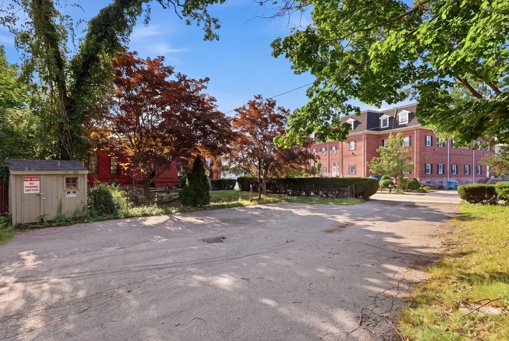 3 bed, 2 bath apartment for rent at 1110 Washington St, South End — photo 41 of 42