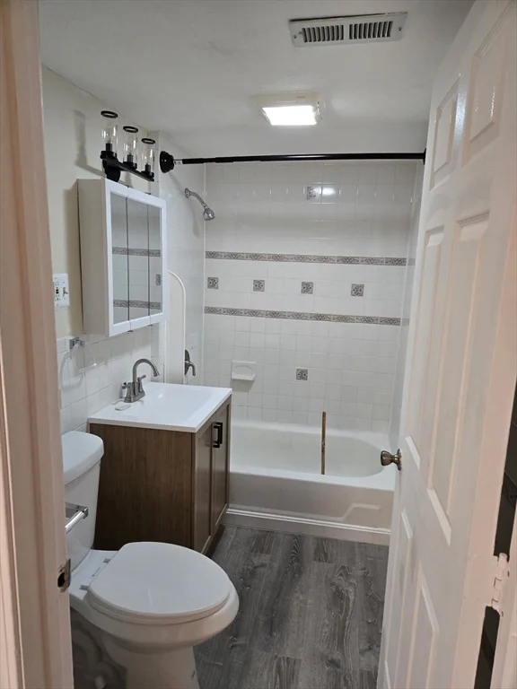 2 bed, 1 bath apartment for rent at 1111-1115 Blue Hill Ave Unit 10, Dorchester — photo 4 of 7