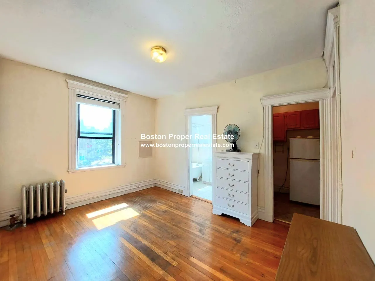 Studio bed, 1 bath apartment for rent at 1111 Boylston St Unit 34, Fenway — photo 2 of 8