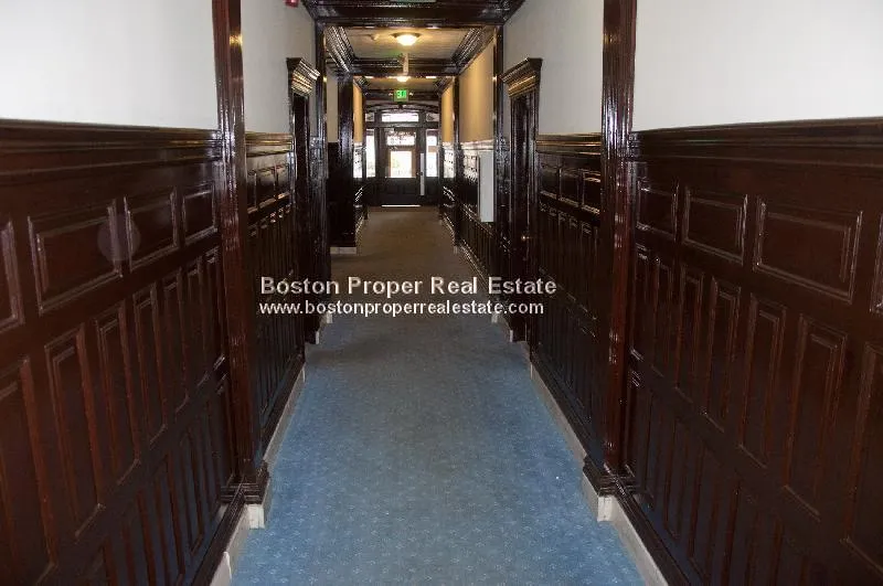 Studio bed, 1 bath apartment for rent at 1111 Boylston St Unit 37, Fenway — photo 5 of 12
