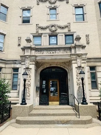 1 bed, 1 bath apartment for rent at 1111 Boylston Unit 31, Fenway — photo 3 of 10