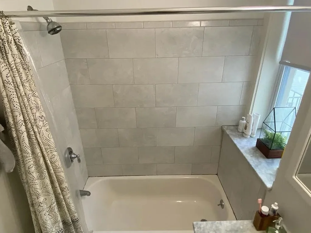 2 bed, 1 bath apartment for rent at 1111 Boylston Unit 36, Fenway — photo 8 of 10