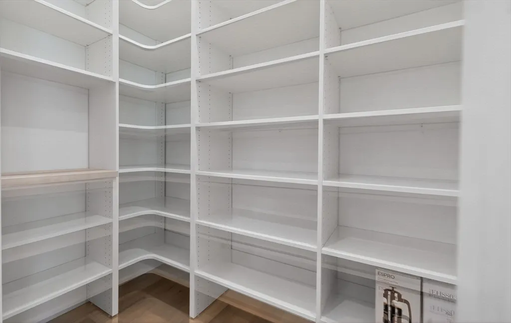 2 bed, 2 bath apartment for rent at 1114 Beacon Unit 101, Newton Highlands — photo 8 of 29