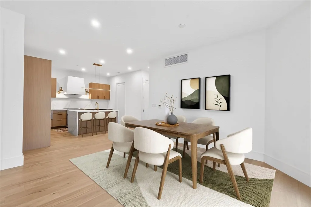 2 bed, 2 bath apartment for rent at 1114 Beacon Unit 101, Newton Highlands — photo 3 of 29