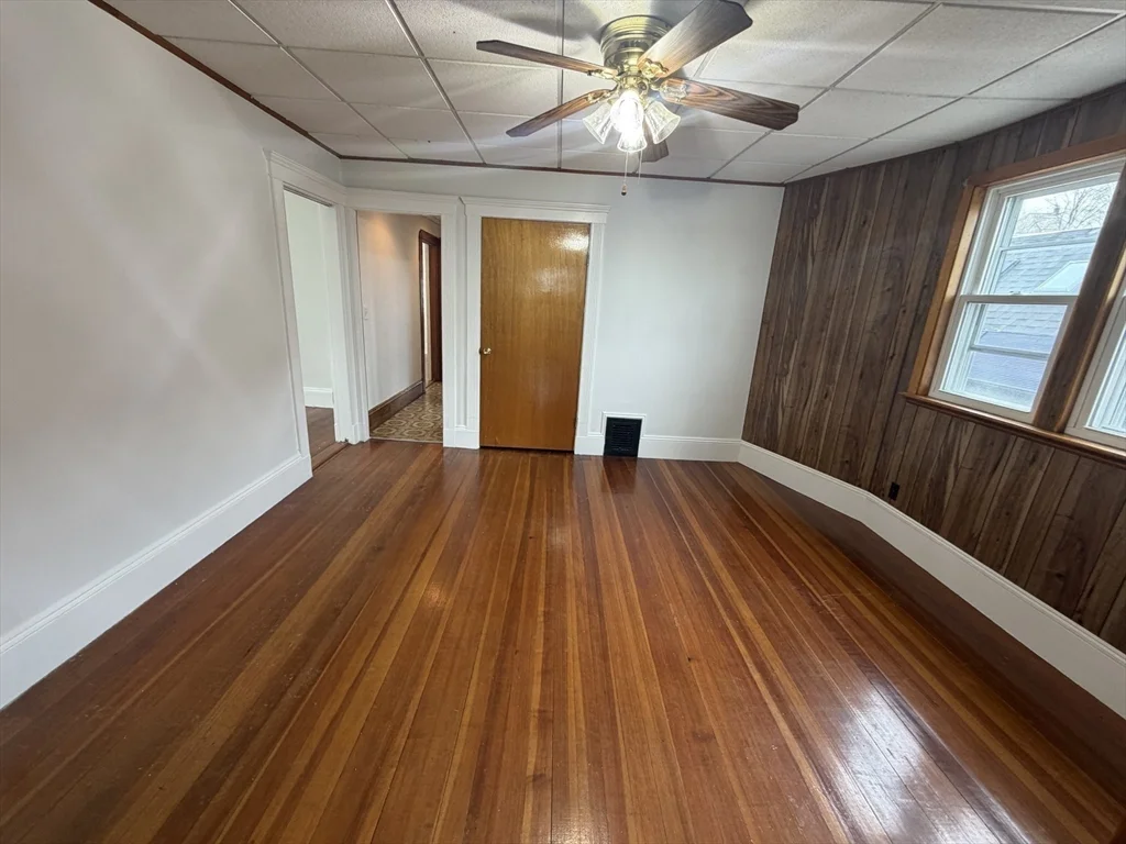 3 bed, 1 bath apartment for rent at 1114 Bennington St Unit 3, East Boston — photo 6 of 26