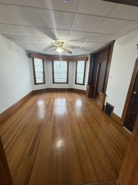 3 bed, 1 bath apartment for rent at 1114 Bennington St Unit 3, East Boston — photo 3 of 26