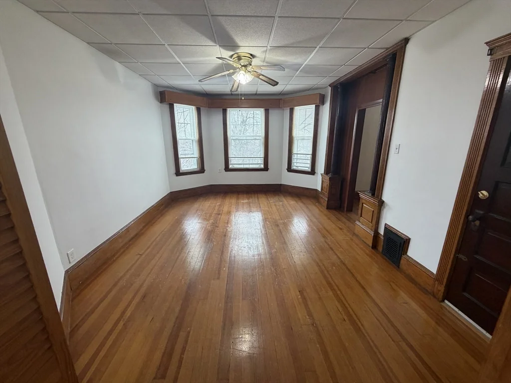 3 bed, 1 bath apartment for rent at 1114 Bennington St Unit 3, East Boston — photo 1 of 26