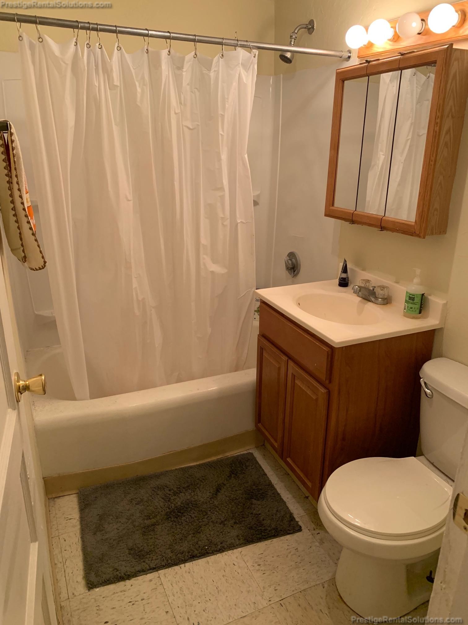 1 bed, 1 bath apartment for rent at 1114 Commonwealth Ave Unit 2r, Allston — photo 5 of 8