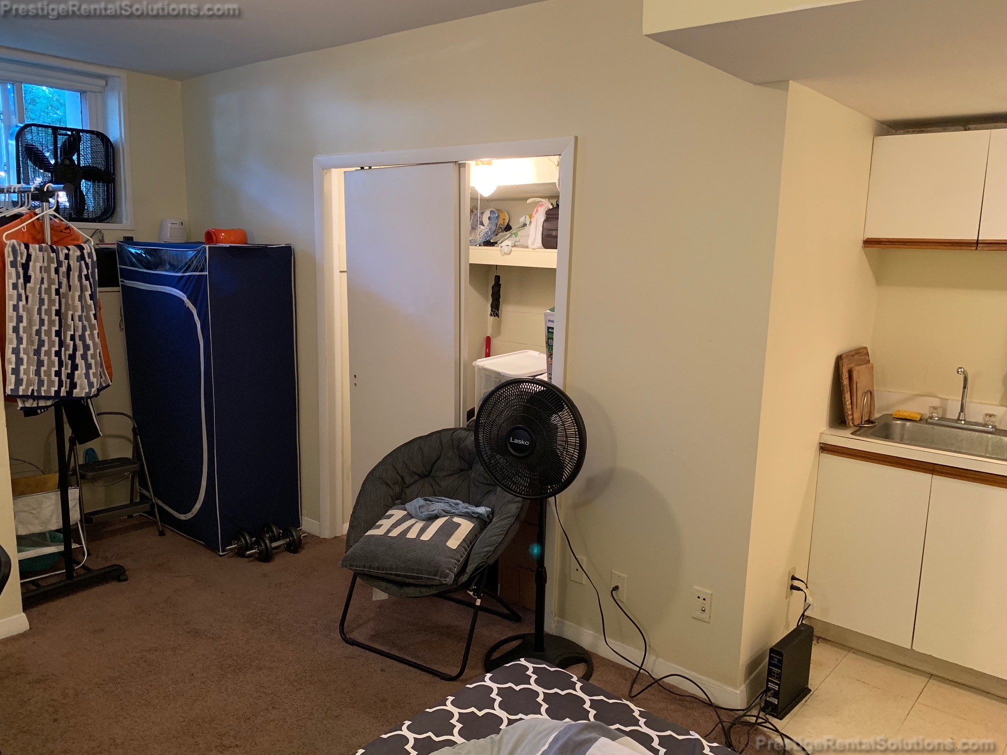 1 bed, 1 bath apartment for rent at 1114 Commonwealth Ave Unit 2r, Allston — photo 3 of 8