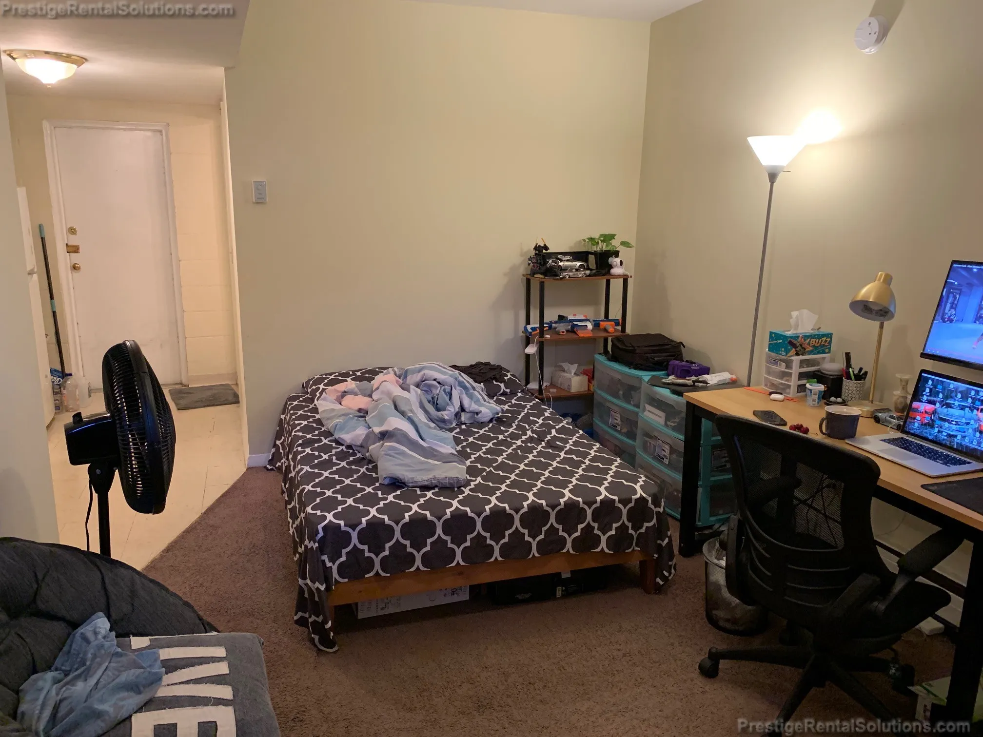 Studio bed, 1 bath apartment for rent at 1114 Commonwealth Ave Unit B, Allston